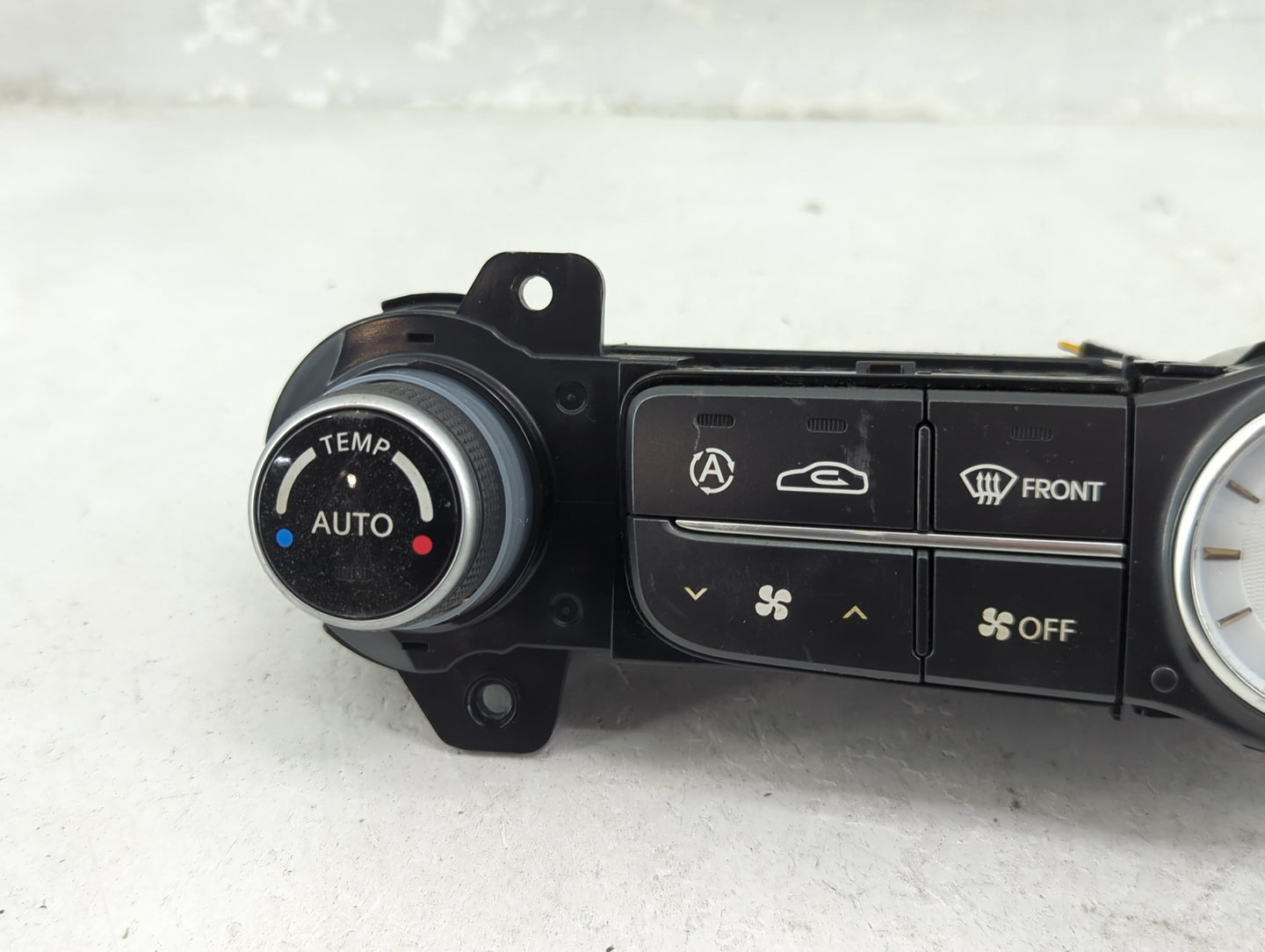 2011-2013 Hyundai Equus Climate Control Module Temperature AC/Heater Replacement P/N:97250-3N300 Fits Fits 2011 2012 2013 OE
