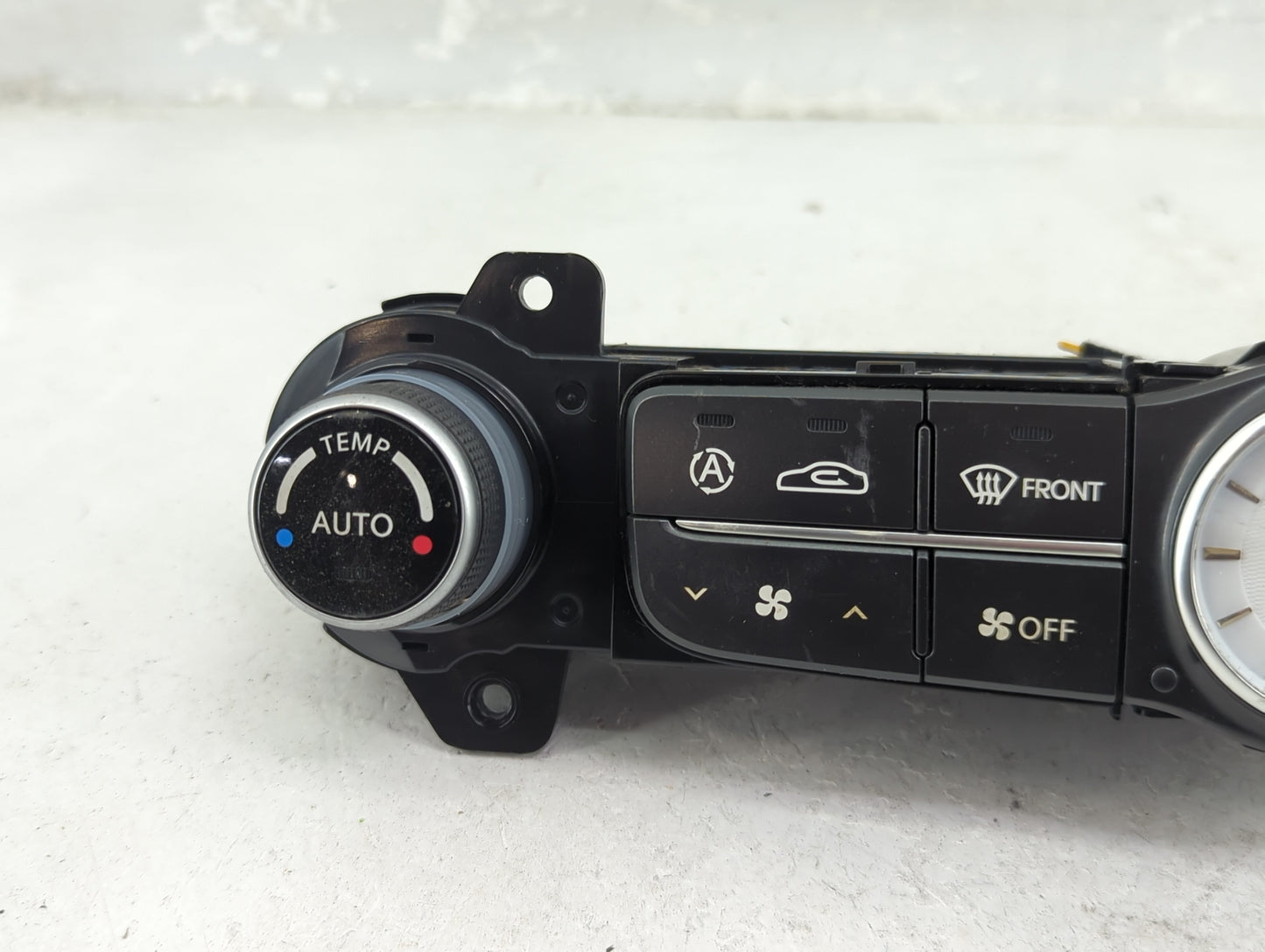 2011-2013 Hyundai Equus Climate Control Module Temperature AC/Heater Replacement P/N:97250-3N300 Fits Fits 2011 2012 2013 OE