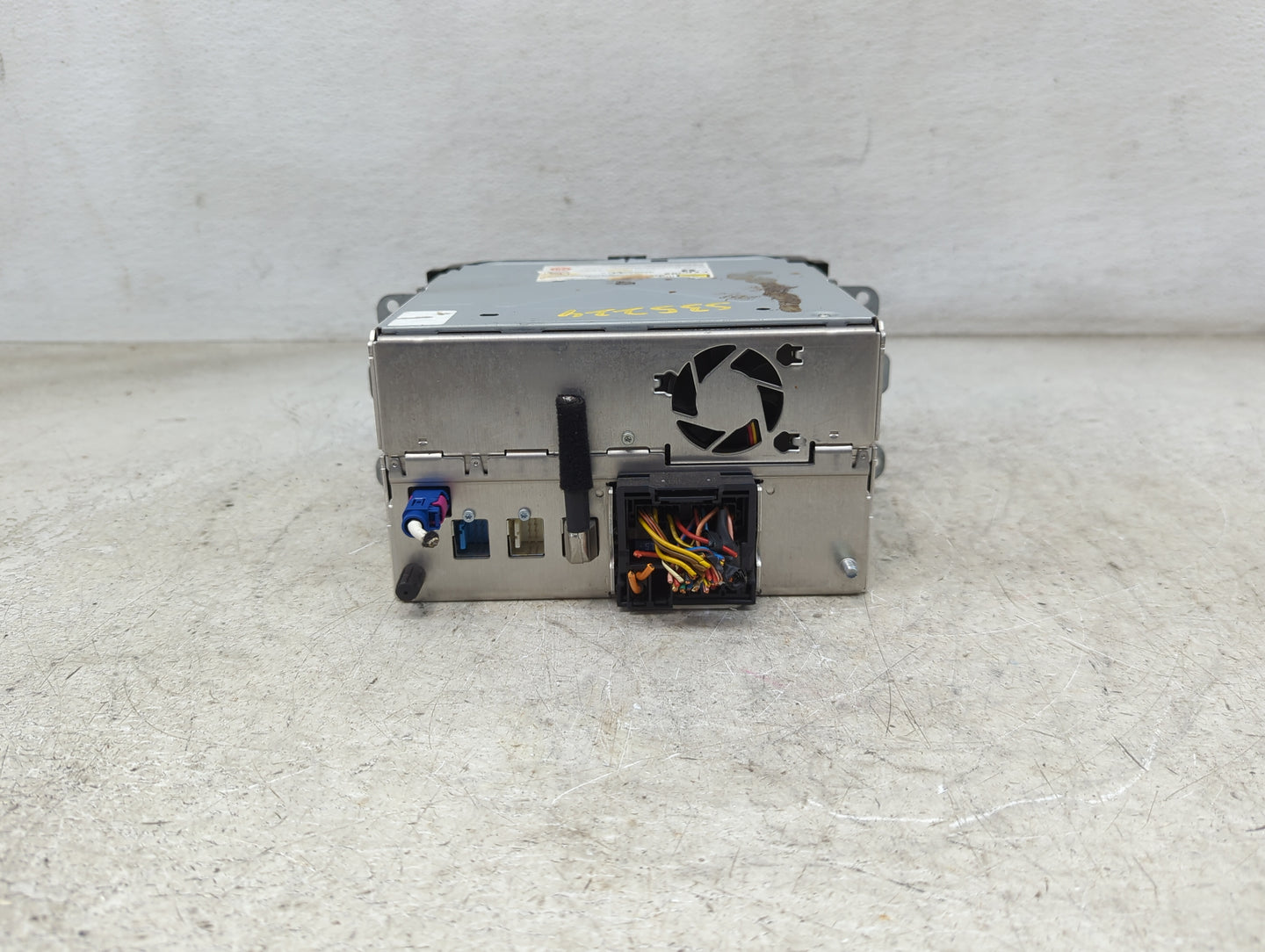2011-2013 Hyundai Equus Radio AM FM Cd Player Receiver Replacement P/N:96560-3N100 BE H012 Fits Fits 2011 2012 2013 OEM Used