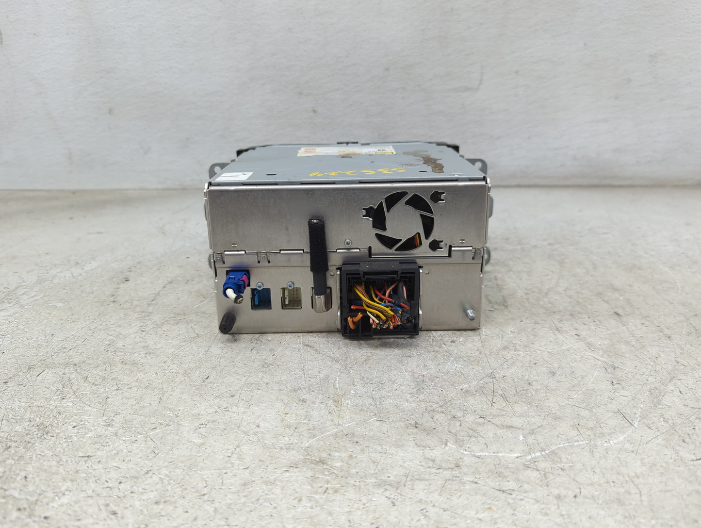 2011-2013 Hyundai Equus Radio AM FM Cd Player Receiver Replacement P/N:96560-3N100 BE H012 Fits Fits 2011 2012 2013 OEM Used