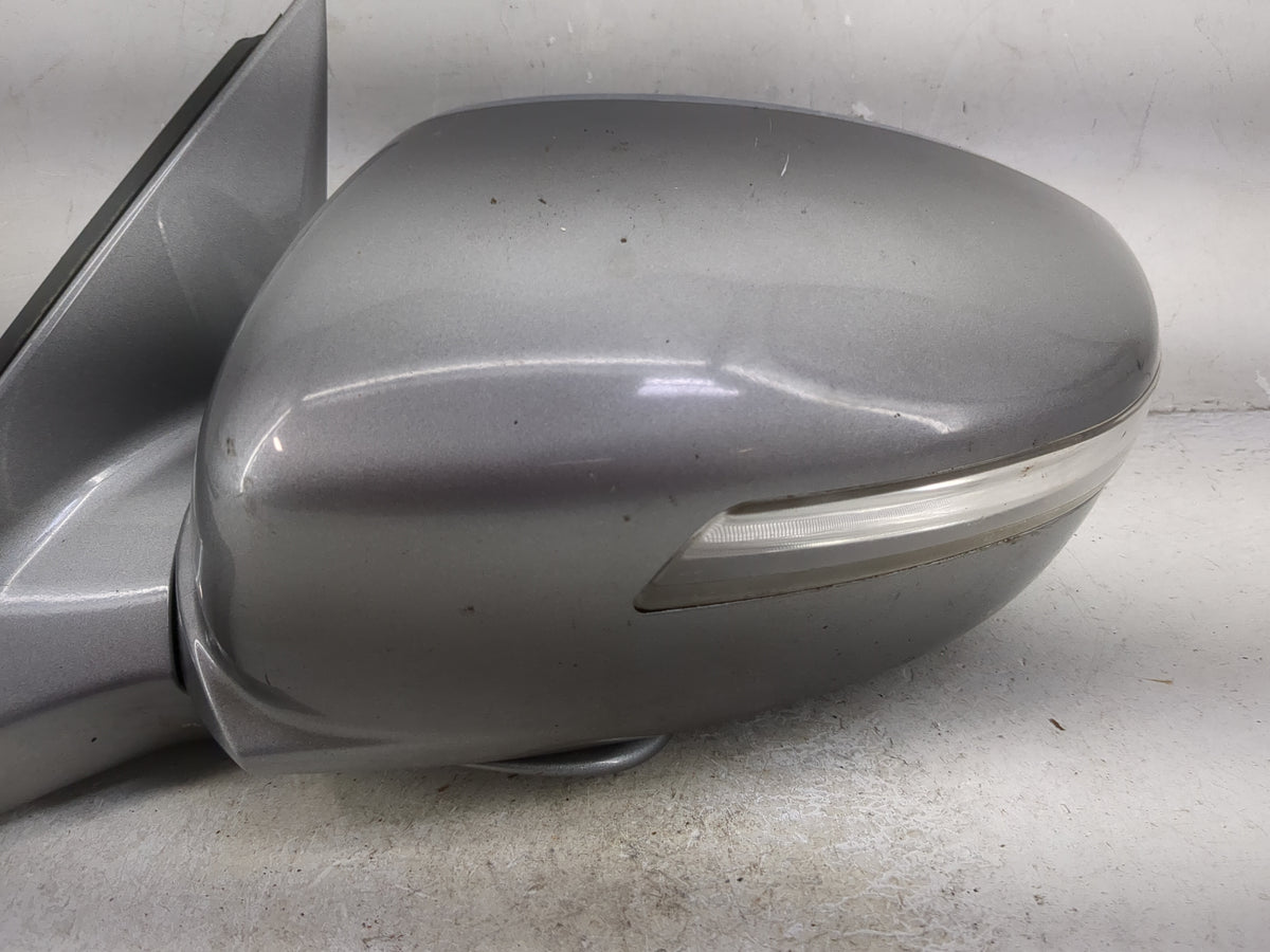 2011-2013 Hyundai Equus Driver Side View Mirror - Left Door Mirror OEM Used - Oemusedautoparts1.com
