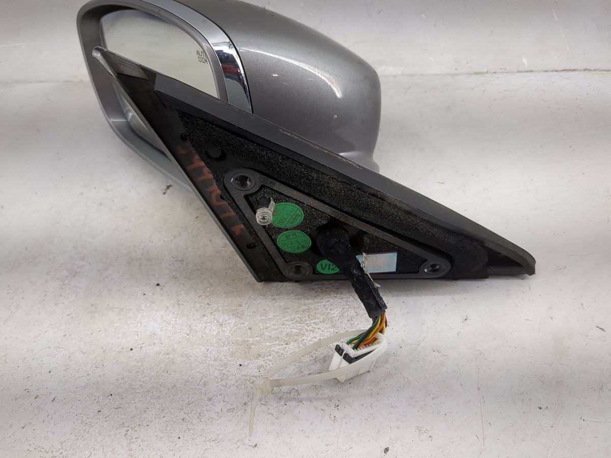 2011-2013 Hyundai Equus Driver Side View Mirror - Left Door Mirror OEM Used - Oemusedautoparts1.com