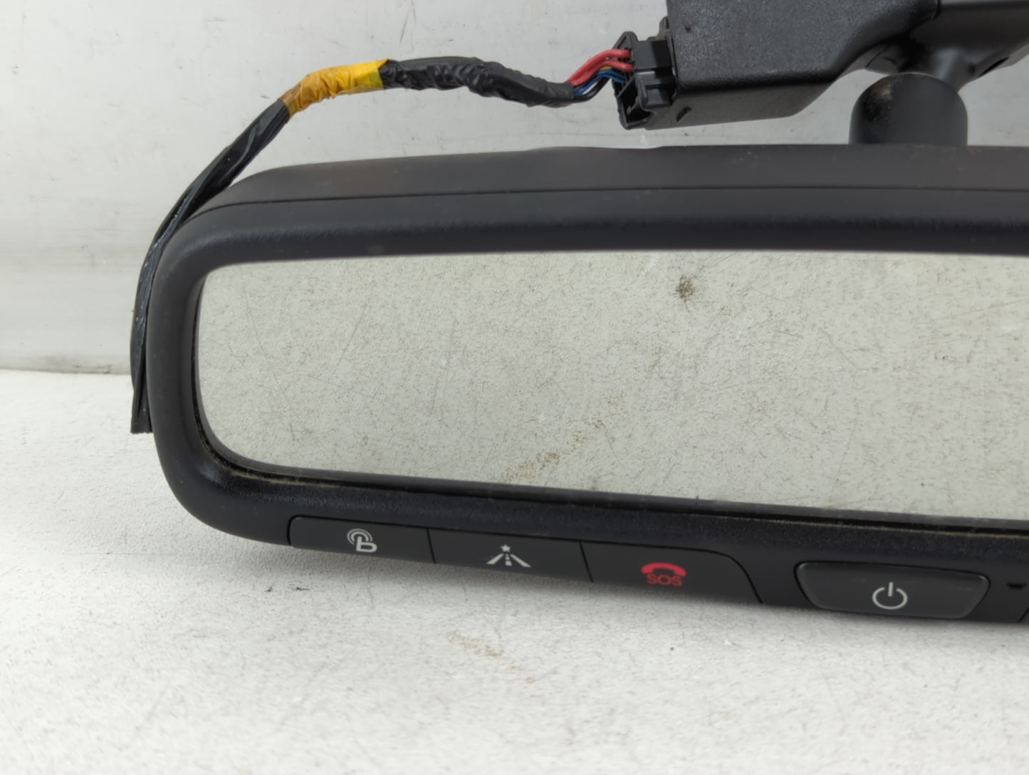 2013-2016 Hyundai Genesis Interior Rear View Mirror Replacement OEM P/N:E11026666 Fits OEM Used Auto Parts - Oemusedautopart