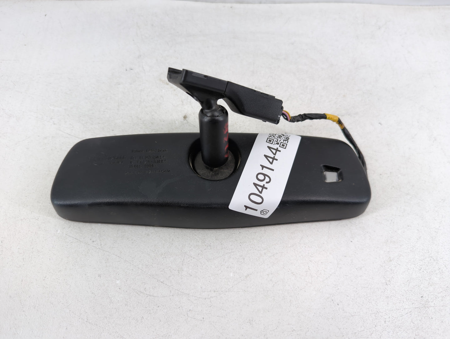 2013-2016 Hyundai Genesis Interior Rear View Mirror Replacement OEM P/N:E11026666 Fits OEM Used Auto Parts - Oemusedautopart