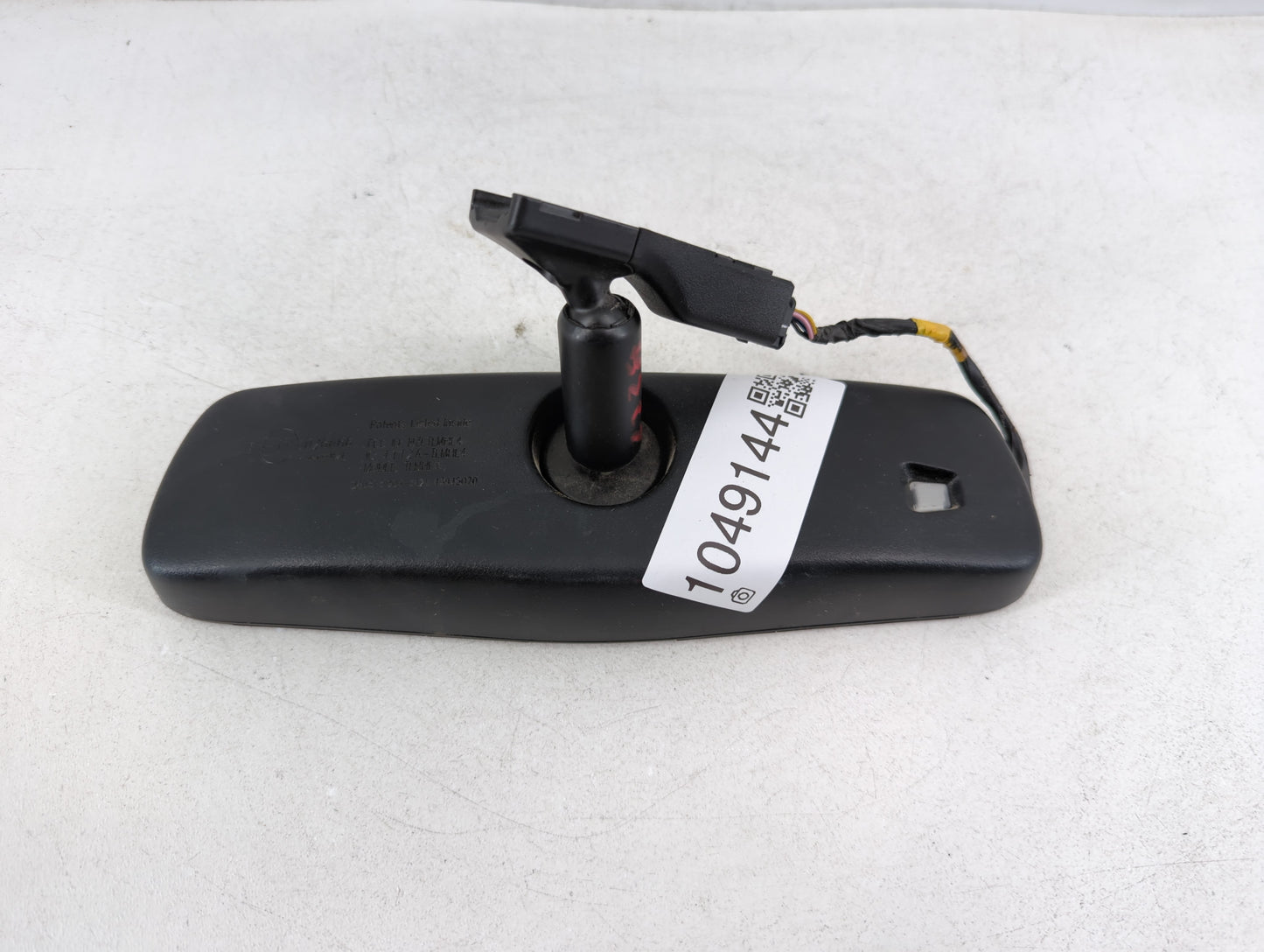 2013-2016 Hyundai Genesis Interior Rear View Mirror Replacement OEM P/N:E11026666 Fits OEM Used Auto Parts - Oemusedautopart