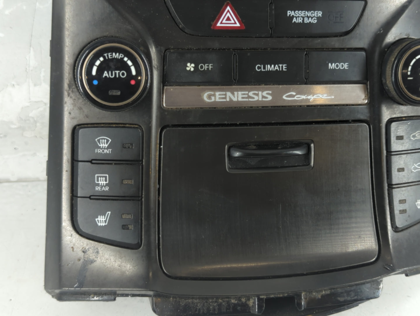 2013 Hyundai Genesis Radio AM FM Cd Player Receiver Replacement P/N:94300-2M850 Fits OEM Used Auto Parts - Oemusedautoparts1