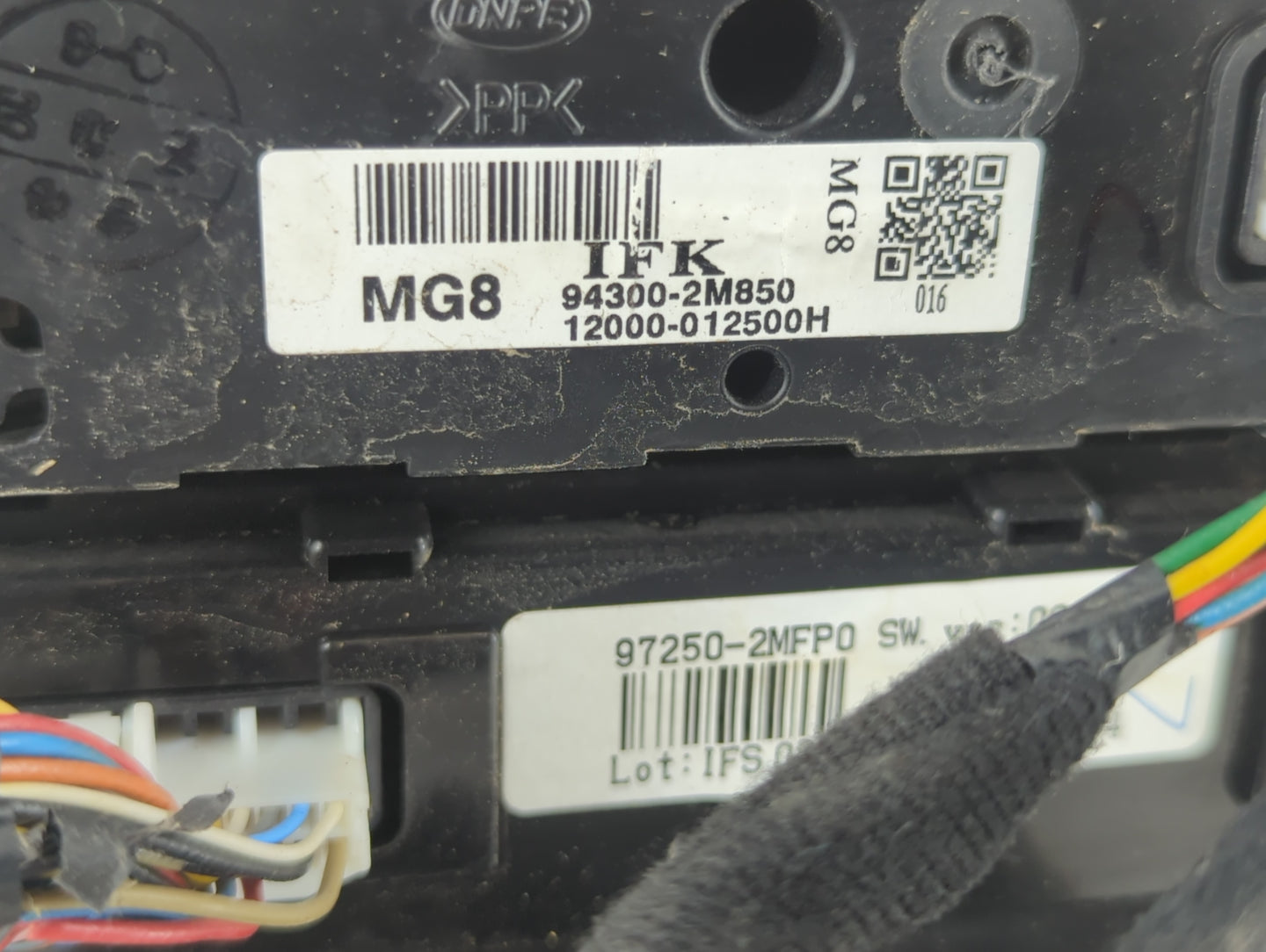 2013 Hyundai Genesis Radio AM FM Cd Player Receiver Replacement P/N:94300-2M850 Fits OEM Used Auto Parts - Oemusedautoparts1