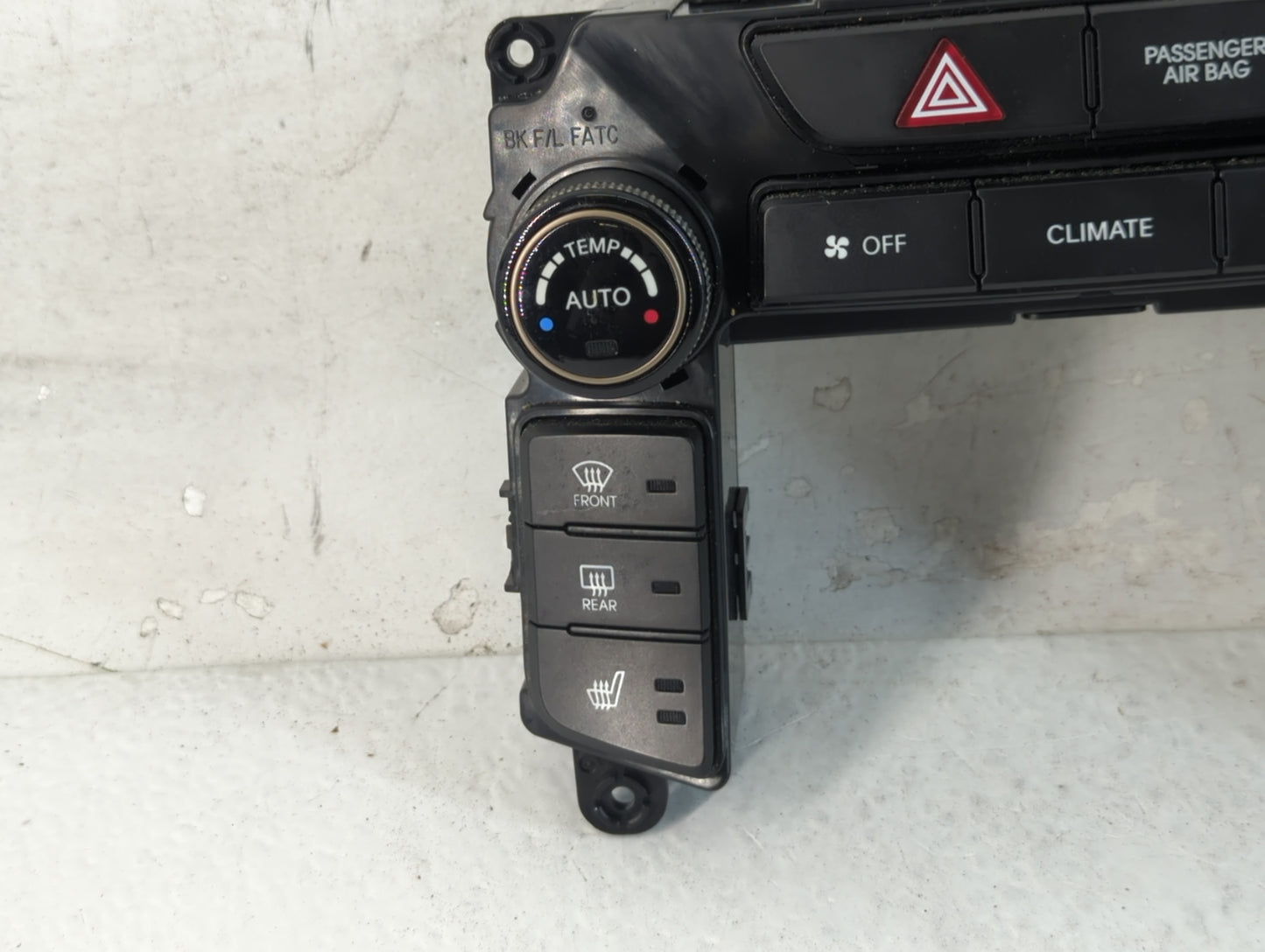 2013-2016 Hyundai Genesis Climate Control Module Temperature AC/Heater Replacement P/N:97250-2MFP0 Fits Fits 2013 2014 2015 