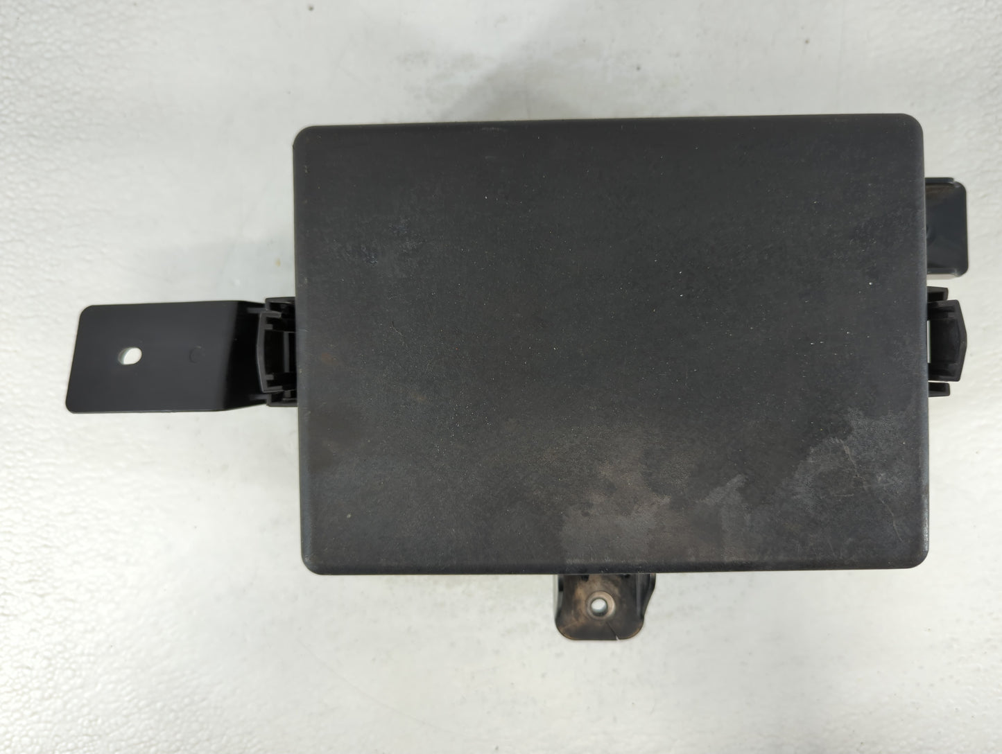 2013-2014 Hyundai Genesis Fusebox Fuse Box Panel Relay Module P/N:6B62 91263 2M6 Fits Fits 2013 2014 OEM Used Auto Parts - O