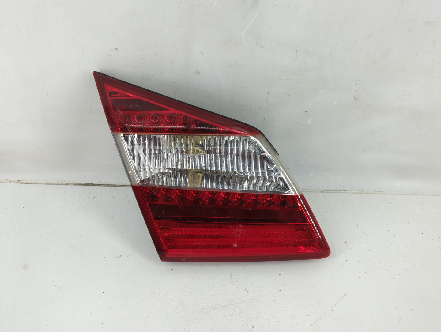 2012-2014 Hyundai Genesis Tail Light Assembly Driver Left OEM P/N:92403-3M2 Fits Fits 2012 2013 2014 OEM Used Auto Parts - O