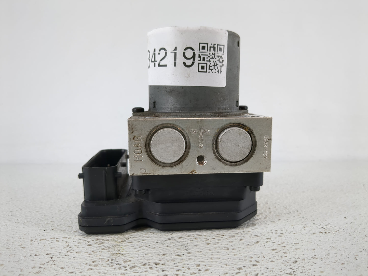 2013 Hyundai Genesis ABS Pump Control Module Replacement P/N:BE6003L105 Fits OEM Used Auto Parts - Oemusedautoparts1.com