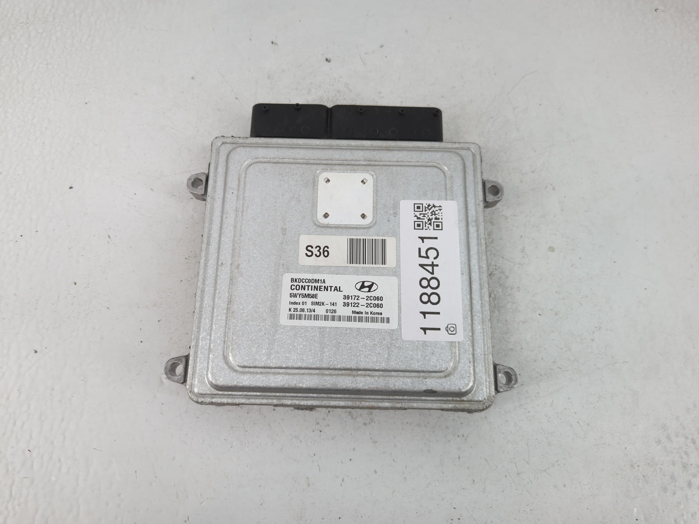 2013-2014 Hyundai Genesis PCM Engine Control Computer ECU ECM PCU OEM P/N:39172-2C060 Fits Fits 2013 2014 OEM Used Auto Part
