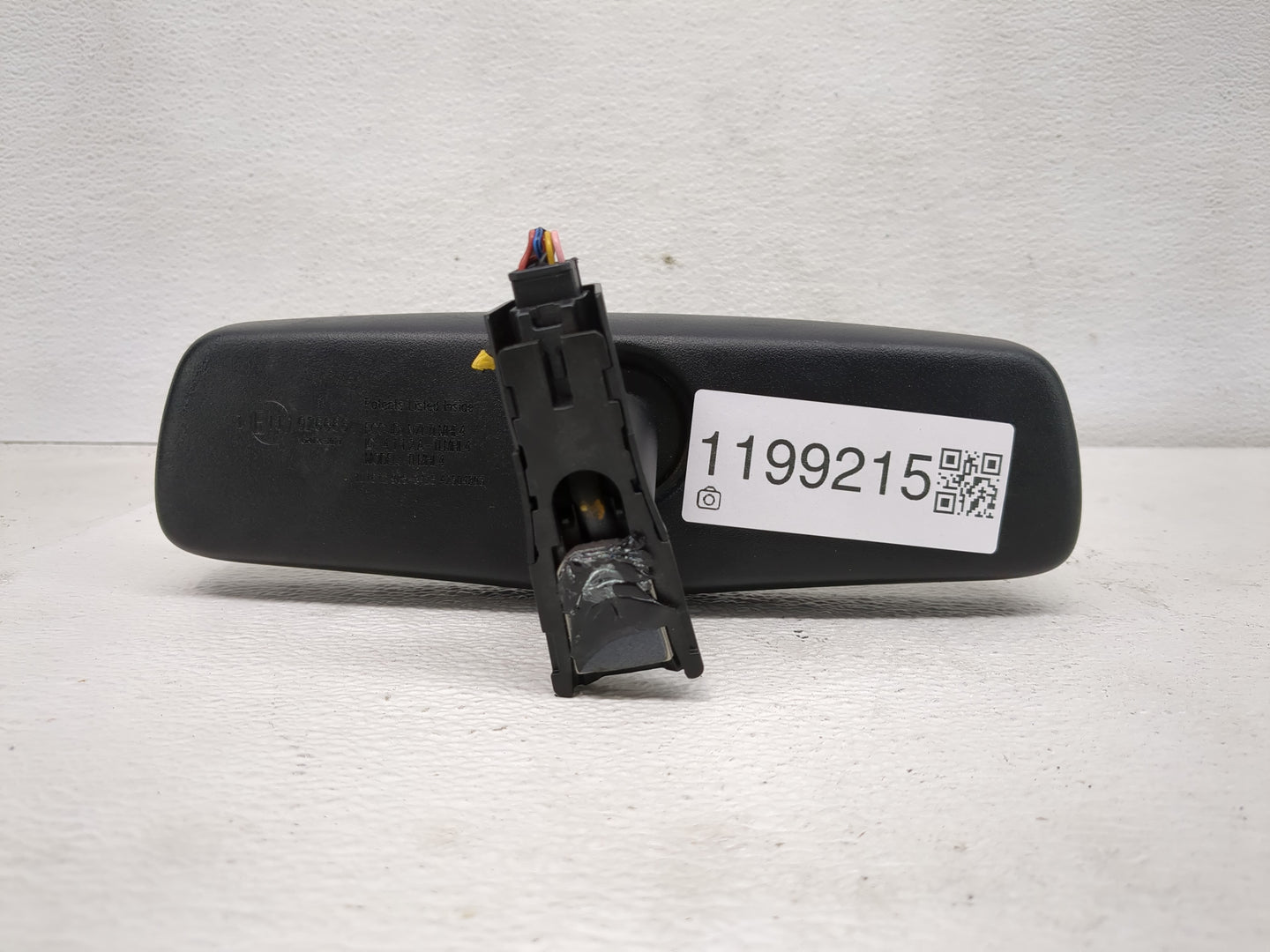 2009-2016 Hyundai Genesis Interior Rear View Mirror Replacement OEM P/N:E11026666 Fits OEM Used Auto Parts - Oemusedautopart
