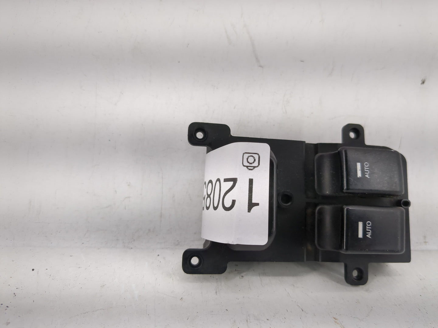 2013-2016 Hyundai Genesis Master Power Window Switch Replacement Driver Side Left P/N:202008375 Fits Fits 2013 2014 2015 201