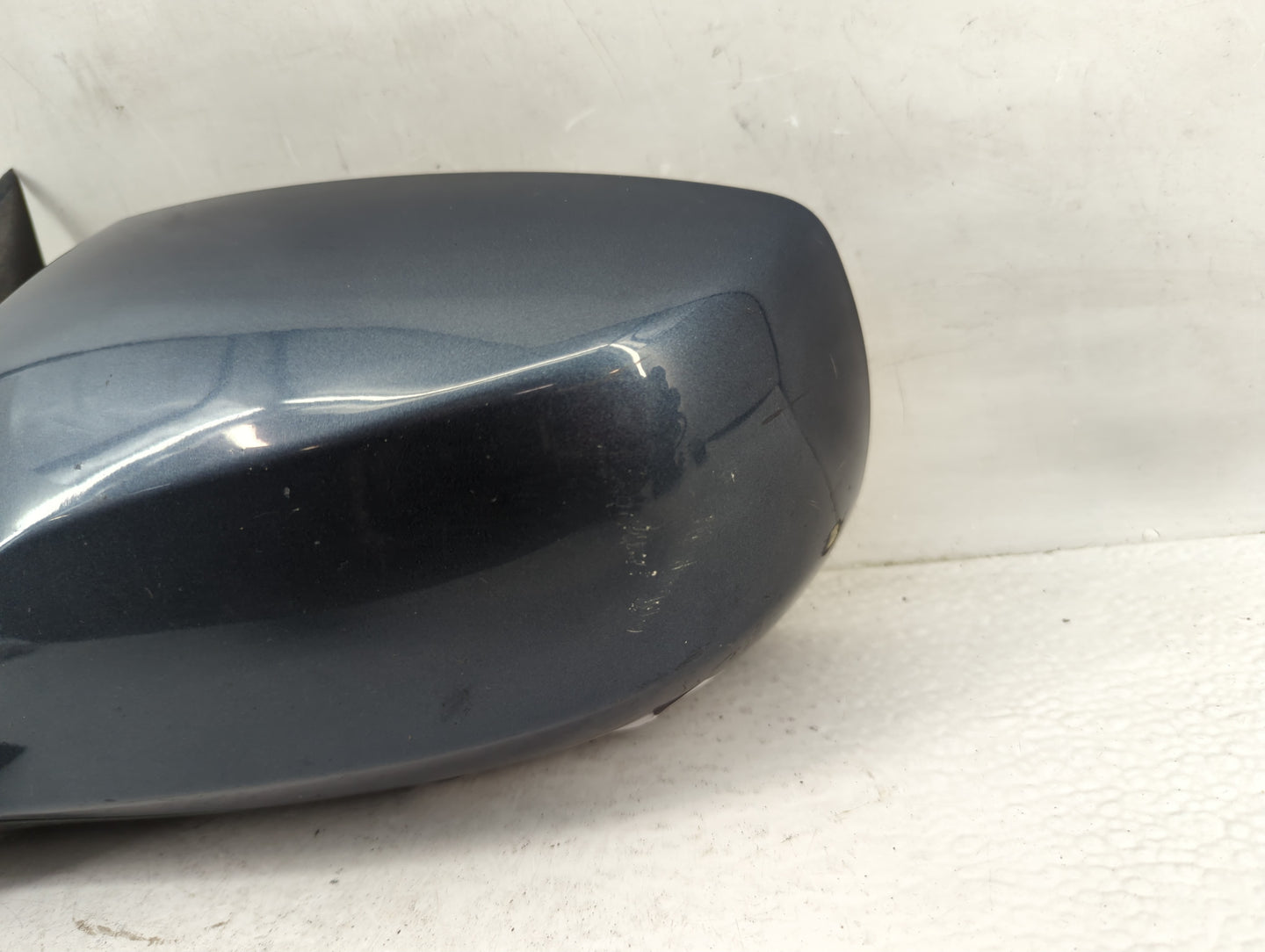 2009-2016 Hyundai Genesis Driver Side View Mirror - Left Door Mirror OEM Used - Oemusedautoparts1.com