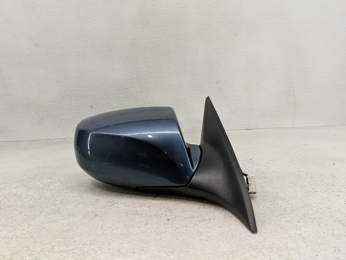 2009-2016 Hyundai Genesis Passenger Side View Mirror - Right Door Mirror OEM Used - Oemusedautoparts1.com