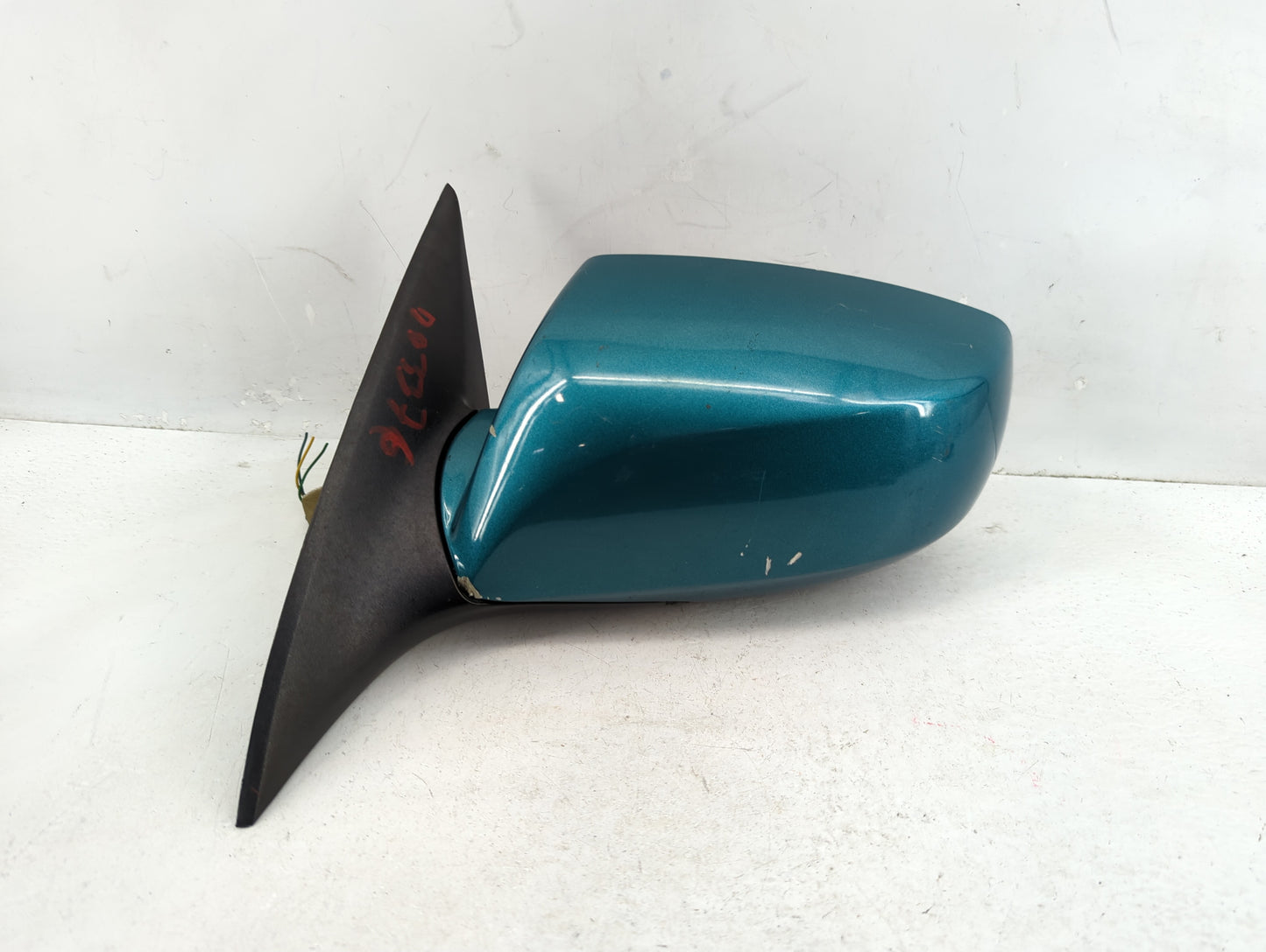 2009-2016 Hyundai Genesis Driver Side View Mirror - Left Door Mirror OEM Used - Oemusedautoparts1.com