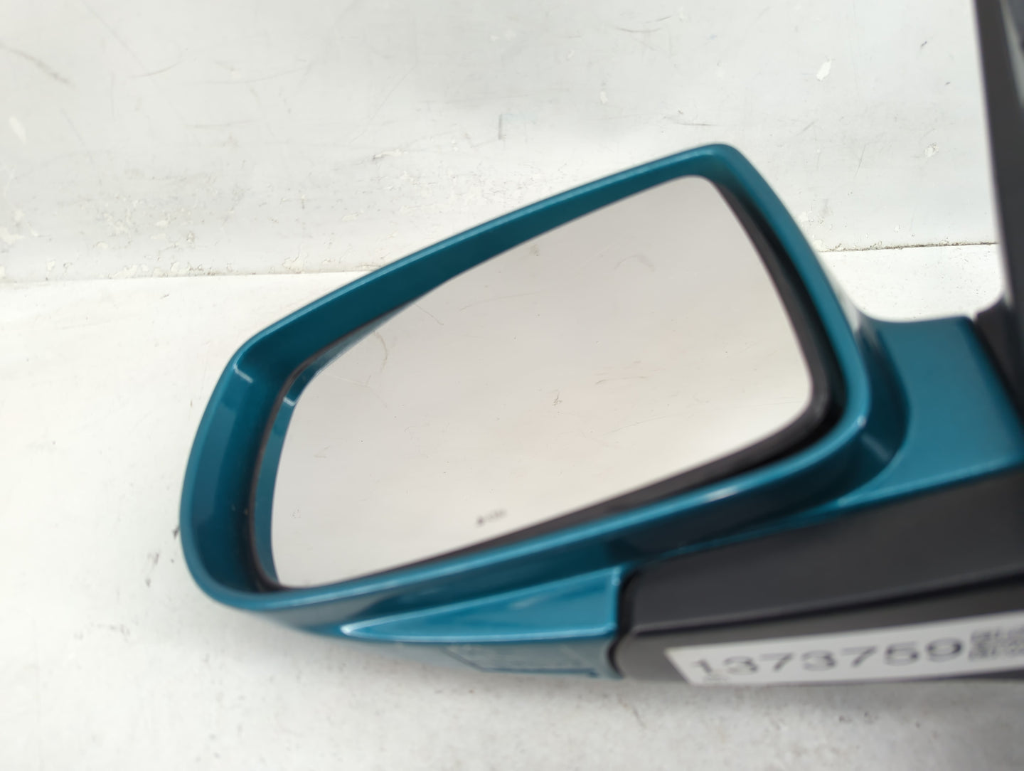 2009-2016 Hyundai Genesis Driver Side View Mirror - Left Door Mirror OEM Used - Oemusedautoparts1.com