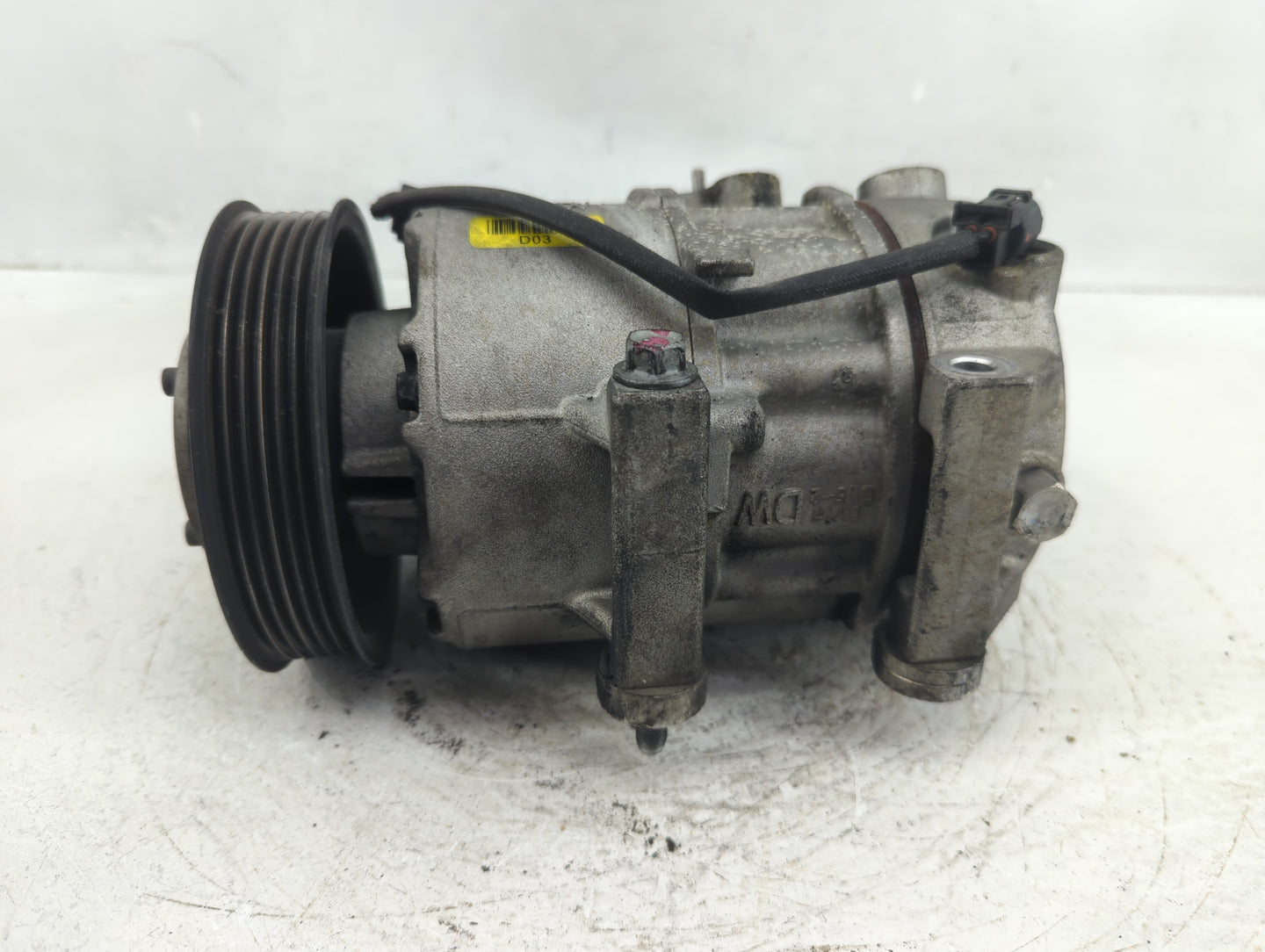 2013-2014 Hyundai Genesis Air Conditioning A/c Ac Compressor Oem - Oemusedautoparts1.com