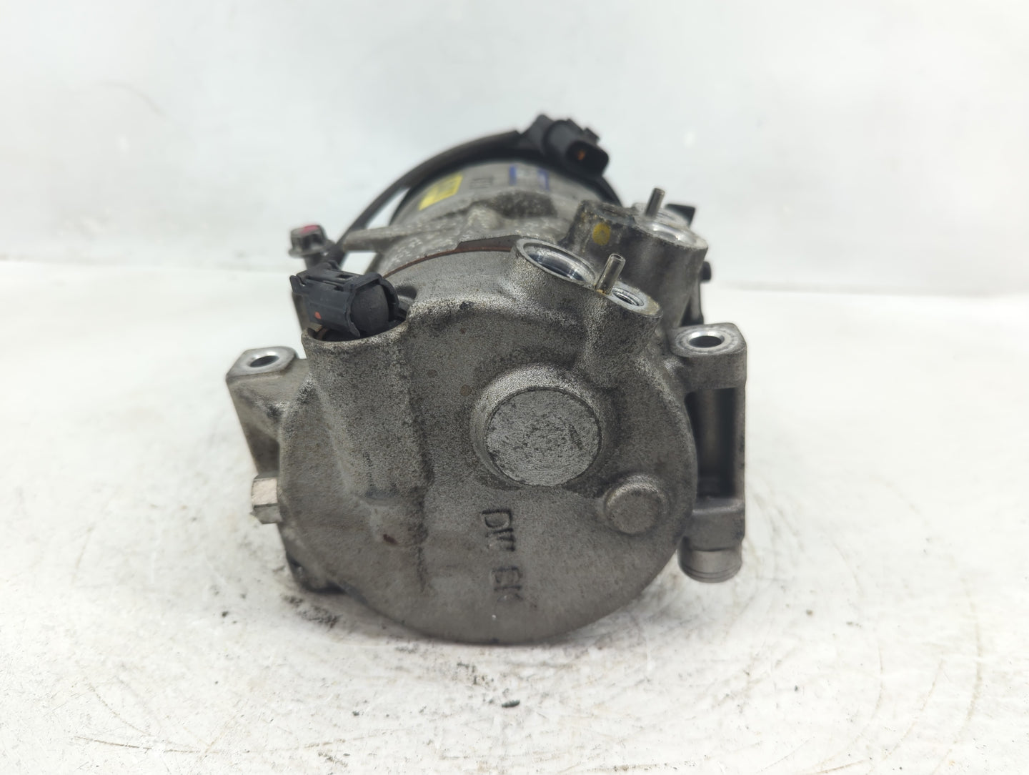 2013-2014 Hyundai Genesis Air Conditioning A/c Ac Compressor Oem - Oemusedautoparts1.com