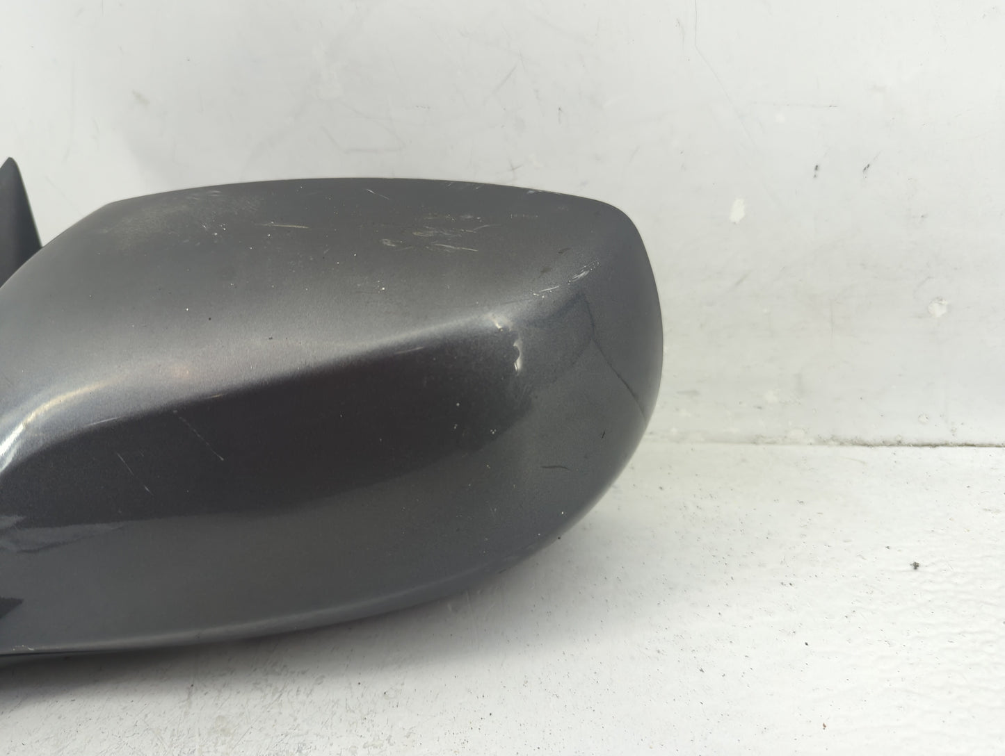 2009-2016 Hyundai Genesis Driver Side View Mirror - Left Door Mirror OEM Used - Oemusedautoparts1.com