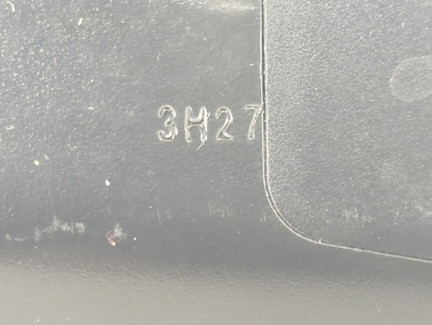 2009-2016 Hyundai Genesis Driver Side View Mirror - Left Door Mirror OEM Used - Oemusedautoparts1.com