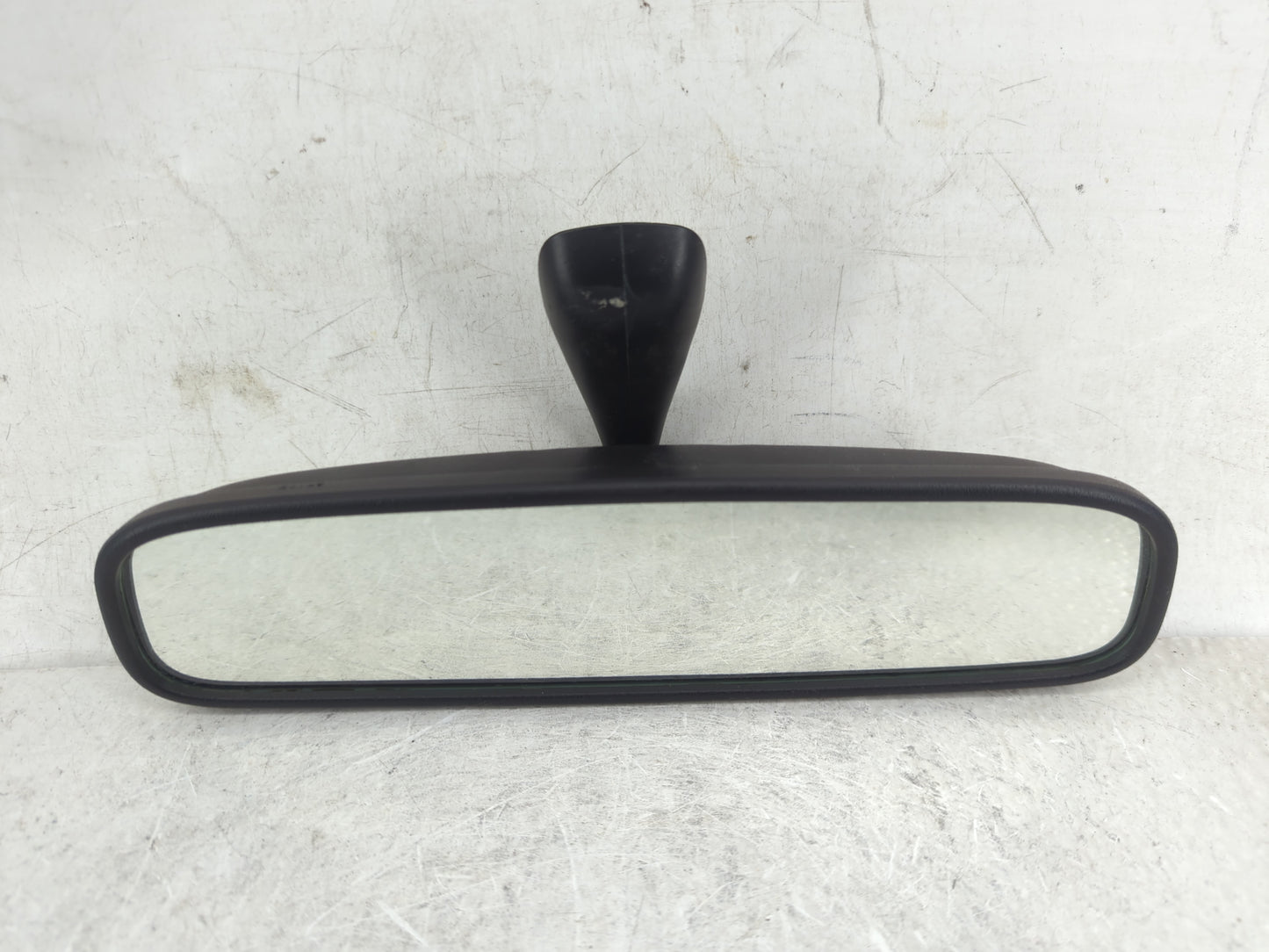 2009-2016 Hyundai Genesis Interior Rear View Mirror Replacement OEM Fits OEM Used Auto Parts - Oemusedautoparts1.com
