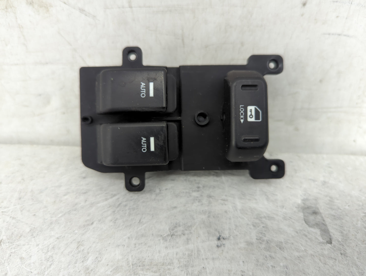 2013-2016 Hyundai Genesis Master Power Window Switch Replacement Driver Side Left P/N:202008374 Fits Fits 2013 2014 2015 201