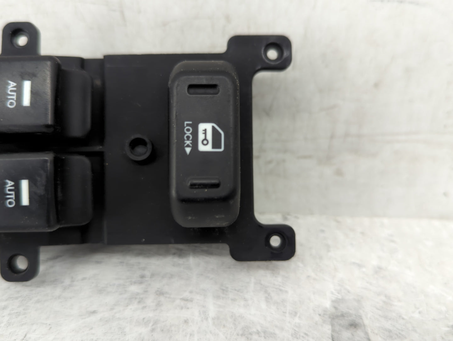 2013-2016 Hyundai Genesis Master Power Window Switch Replacement Driver Side Left P/N:202008374 Fits Fits 2013 2014 2015 201