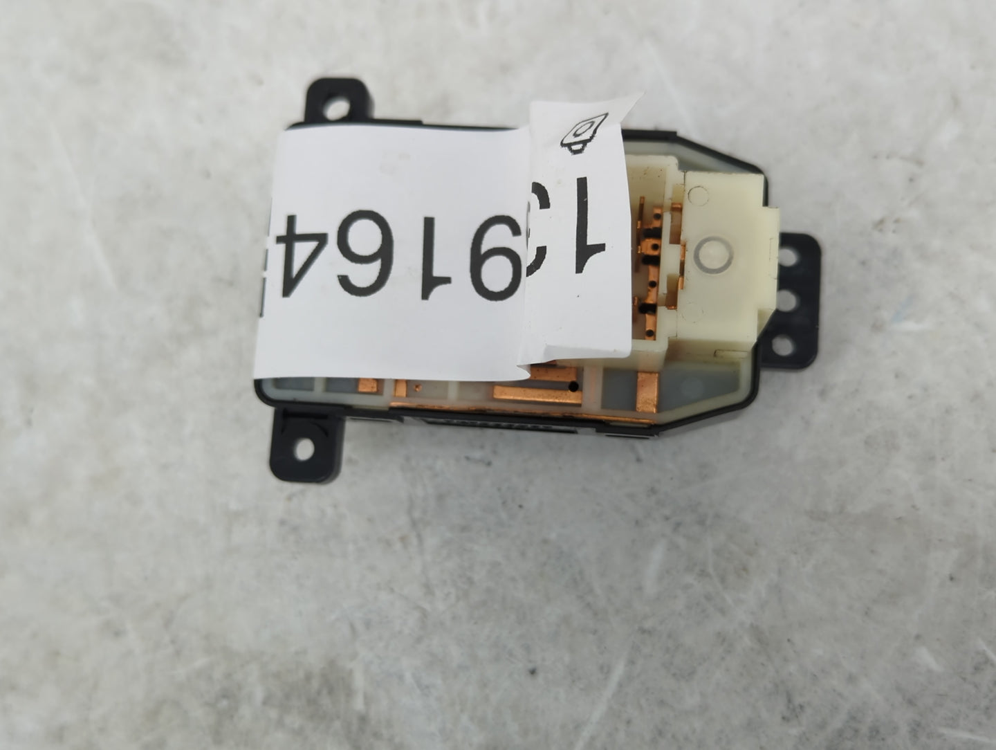 2011-2014 Hyundai Genesis Master Power Window Switch Replacement Driver Side Left P/N:202008378 Fits Fits 2011 2012 2013 201