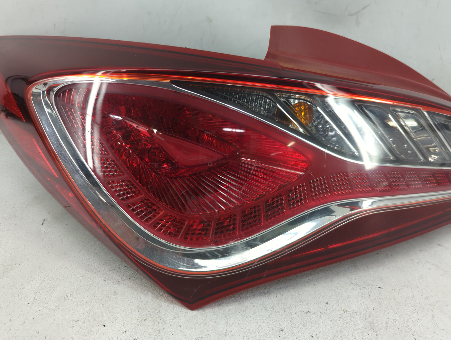 2013-2016 Hyundai Genesis Tail Light Assembly Driver Left OEM Fits Fits 2013 2014 2015 2016 OEM Used Auto Parts - Oemusedaut
