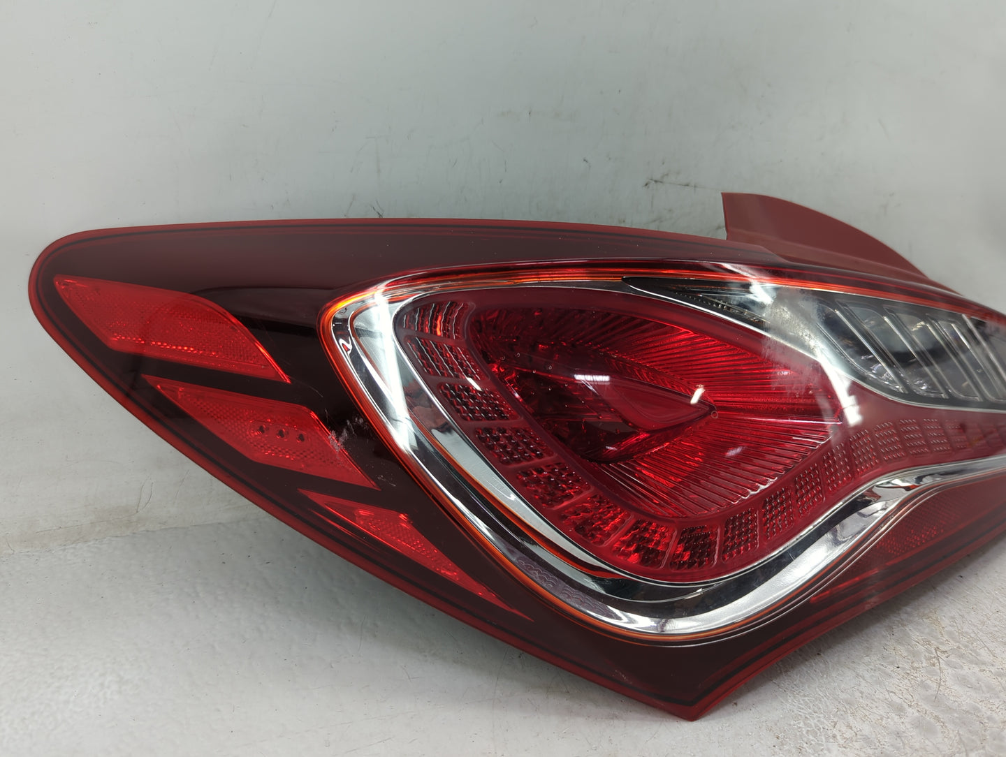 2013-2016 Hyundai Genesis Tail Light Assembly Driver Left OEM Fits Fits 2013 2014 2015 2016 OEM Used Auto Parts - Oemusedaut