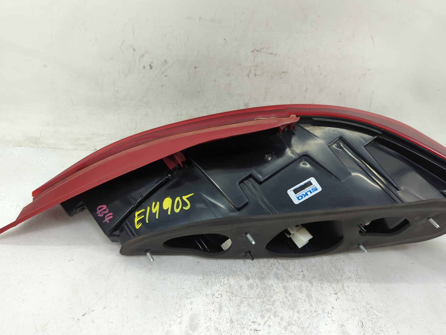 2013-2016 Hyundai Genesis Tail Light Assembly Driver Left OEM Fits Fits 2013 2014 2015 2016 OEM Used Auto Parts - Oemusedaut