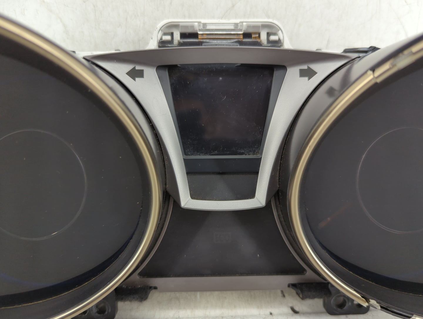 2013 Hyundai Genesis Instrument Cluster Speedometer Gauges P/N:94031-2M000 Fits OEM Used Auto Parts - Oemusedautoparts1.com