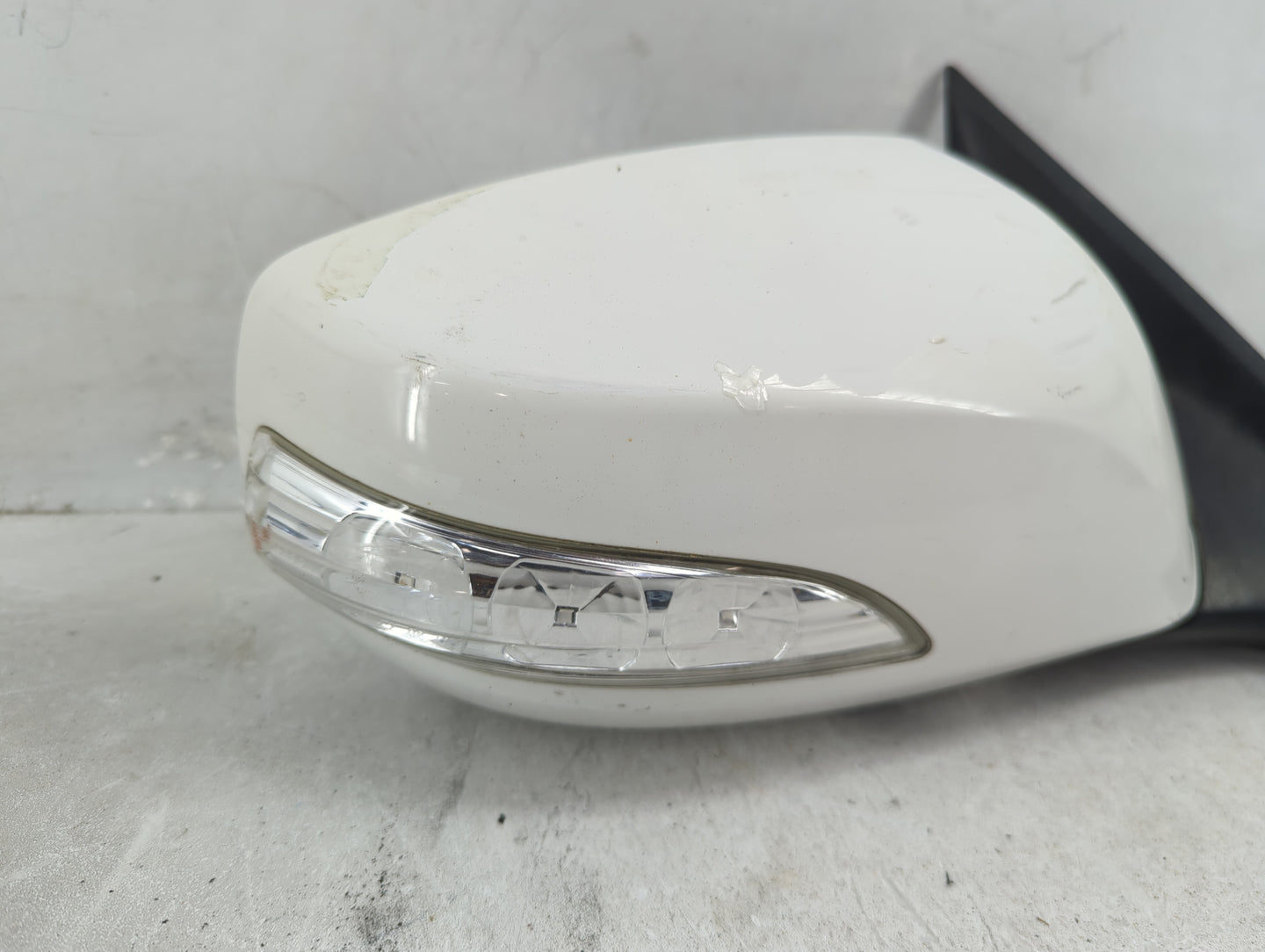 2009-2016 Hyundai Genesis Passenger Side View Mirror - Right Door Mirror OEM Used - Oemusedautoparts1.com