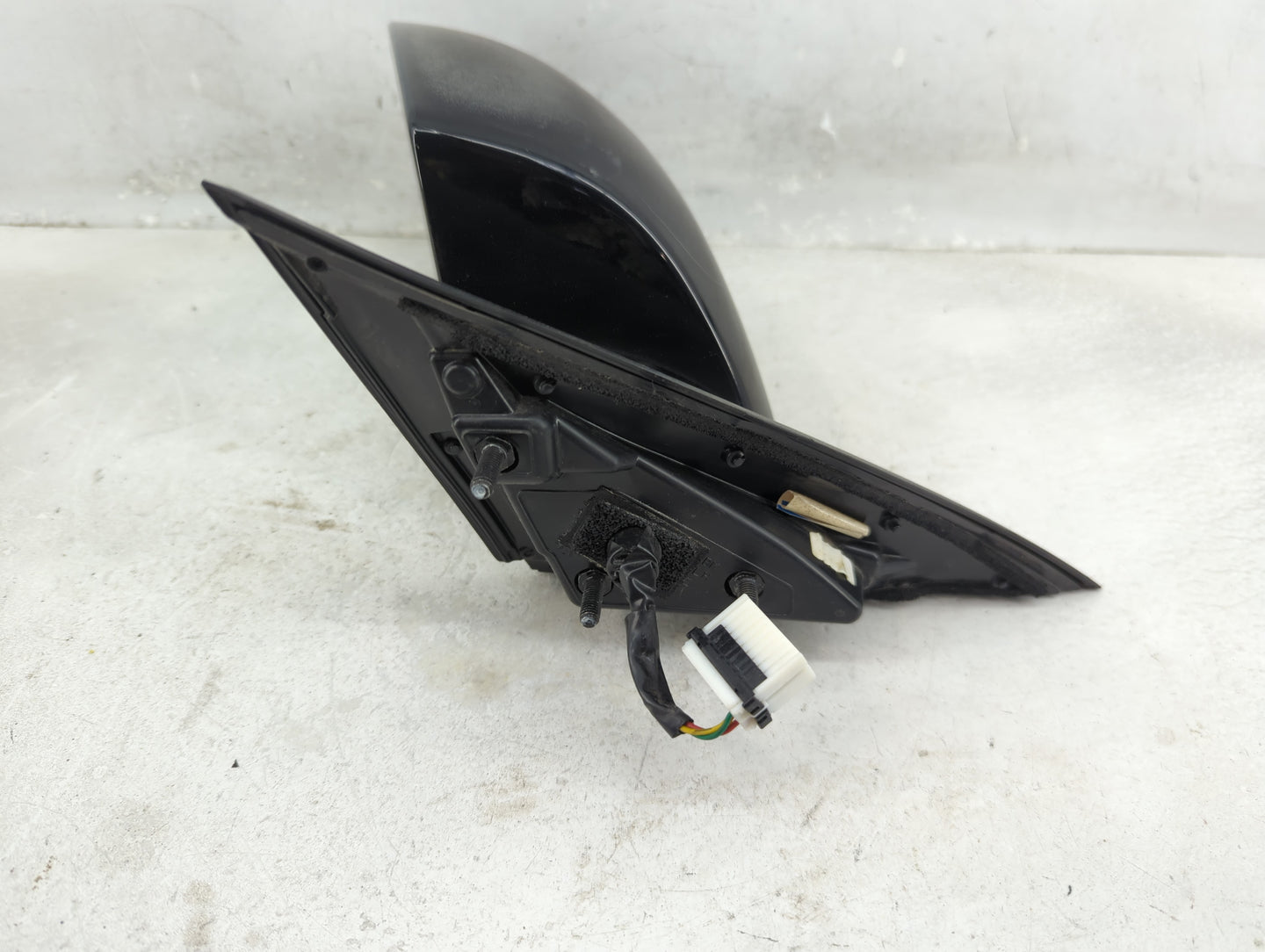 2009-2016 Hyundai Genesis Driver Side View Mirror - Left Door Mirror OEM Used - Oemusedautoparts1.com