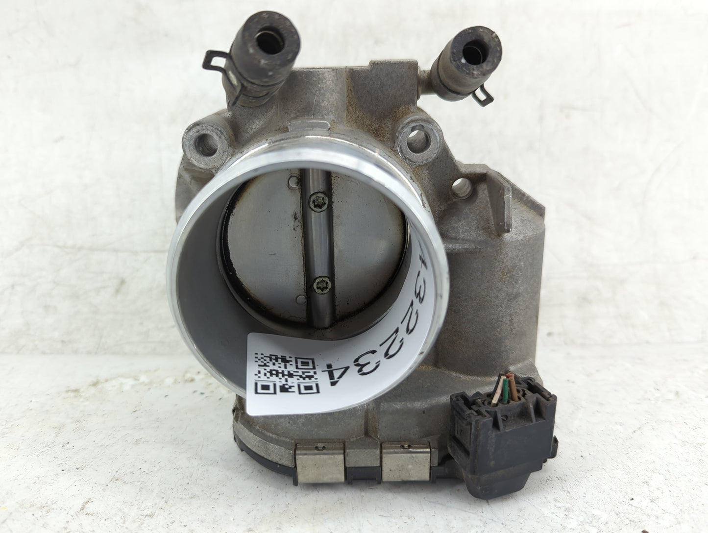 2009-2014 Hyundai Genesis Throttle Body P/N:9 590 930 006 35100-2C300 Fits Fits 2009 2010 2011 2012 2013 2014 OEM Used Auto 