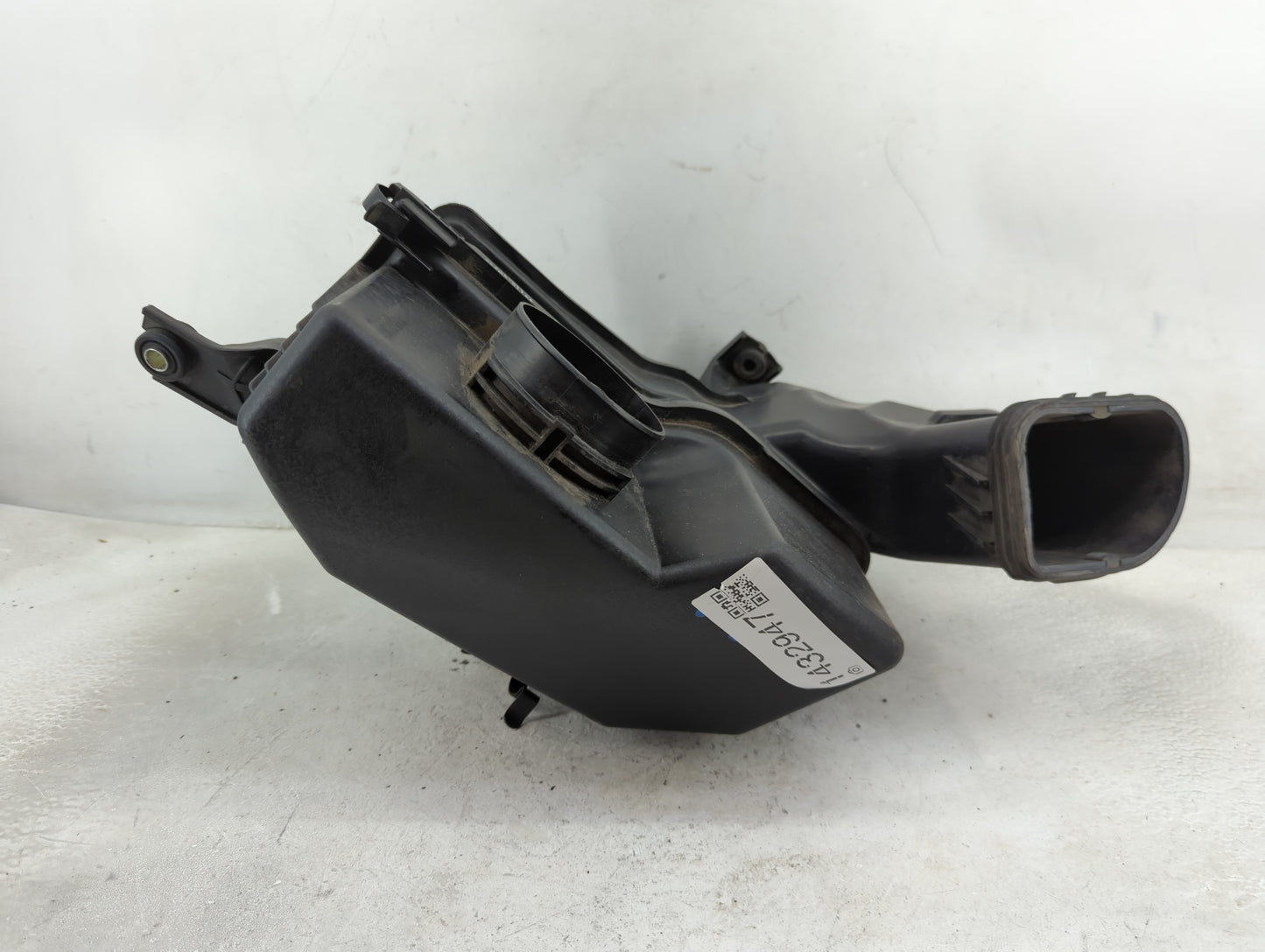 2013-2014 Hyundai Genesis Air Cleaner Intake-duct Hose Tube - Oemusedautoparts1.com