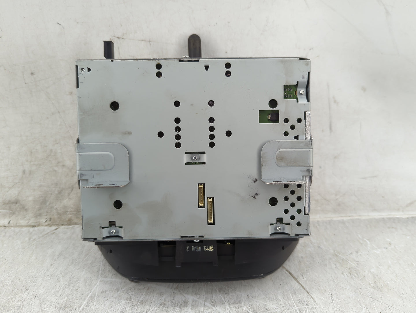 2013-2015 Hyundai Genesis Radio AM FM Cd Player Receiver Replacement P/N:96560-2M770YHG 965602M770 Fits Fits 2013 2014 2015 