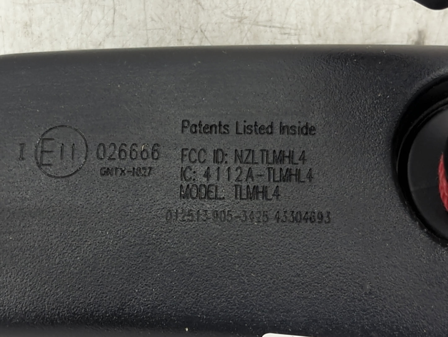 2013-2016 Hyundai Genesis Interior Rear View Mirror Replacement OEM P/N:E11026666 GNTX-1027 Fits OEM Used Auto Parts - Oemus