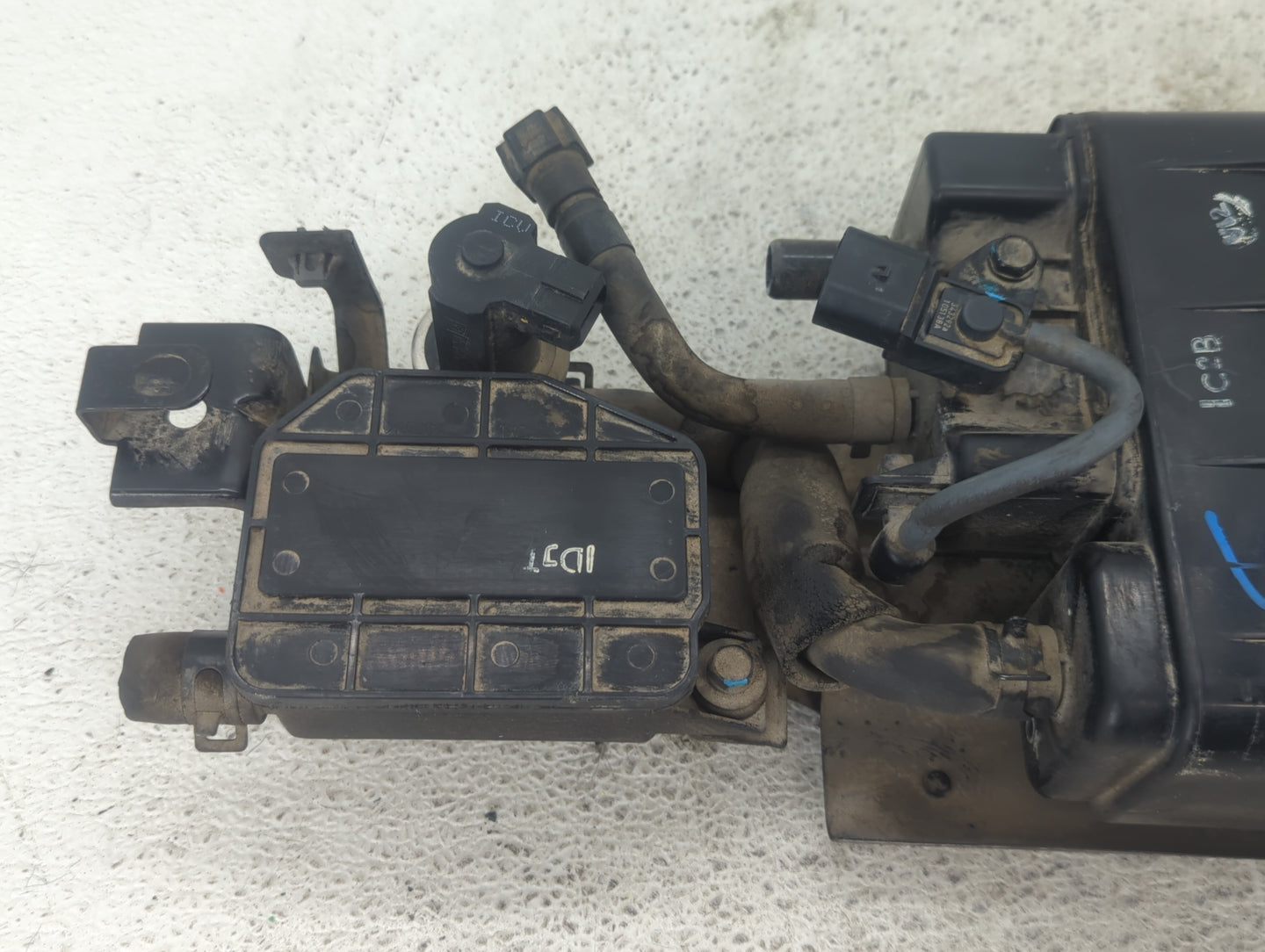 2013 Hyundai Genesis Fuel Vapor Charcoal Canister - Oemusedautoparts1.com