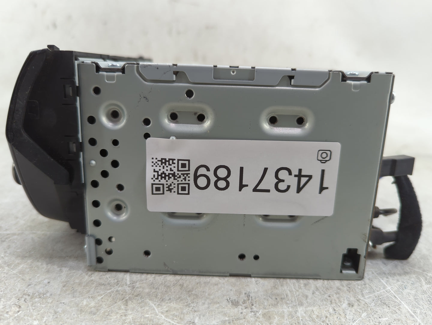 2013 Hyundai Genesis Radio AM FM Cd Player Receiver Replacement P/N:96560-2M770YHG AN242DKAN Fits OEM Used Auto Parts - Oemu