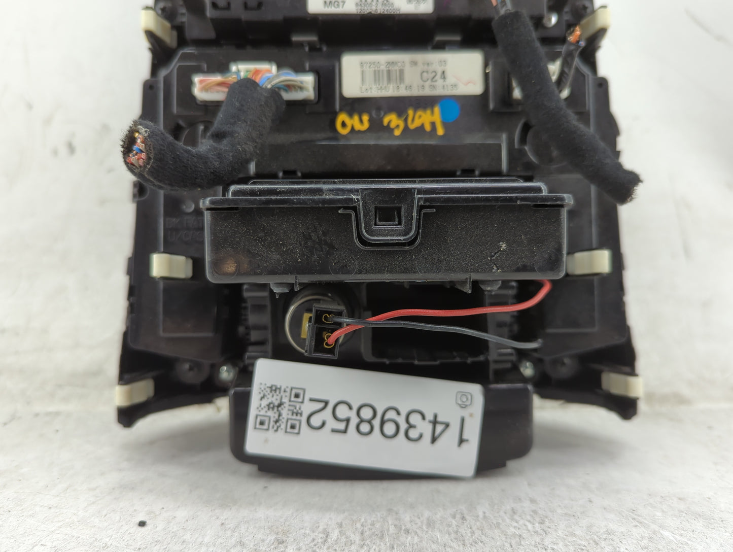 2013-2016 Hyundai Genesis Climate Control Module Temperature AC/Heater Replacement P/N:97250-2MMC0 94300-2M800 Fits OEM Used