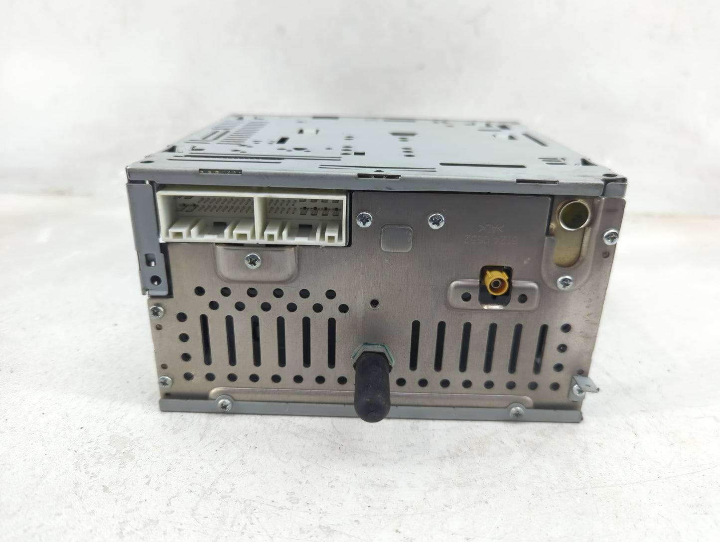 2013 Hyundai Genesis Radio AM FM Cd Player Receiver Replacement P/N:961802M117YHG AC1B0DKAN, TQ8-AC1B0DKAN Fits OEM Used Aut