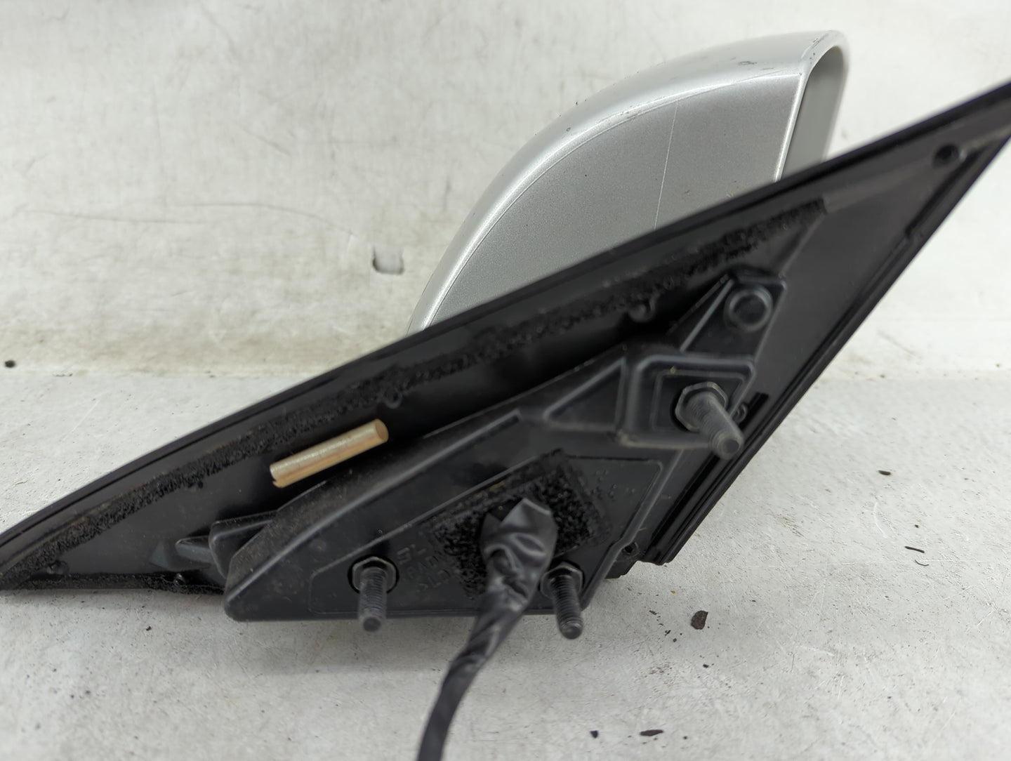 2009-2016 Hyundai Genesis Passenger Side View Mirror - Right Door Mirror OEM Used - Oemusedautoparts1.com