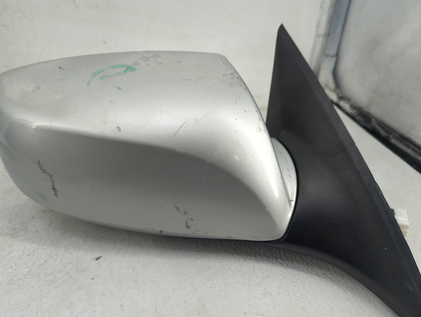 2009-2016 Hyundai Genesis Passenger Side View Mirror - Right Door Mirror OEM Used - Oemusedautoparts1.com