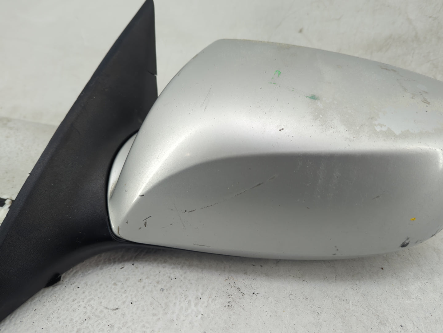 2009-2016 Hyundai Genesis Driver Side View Mirror - Left Door Mirror OEM Used - Oemusedautoparts1.com