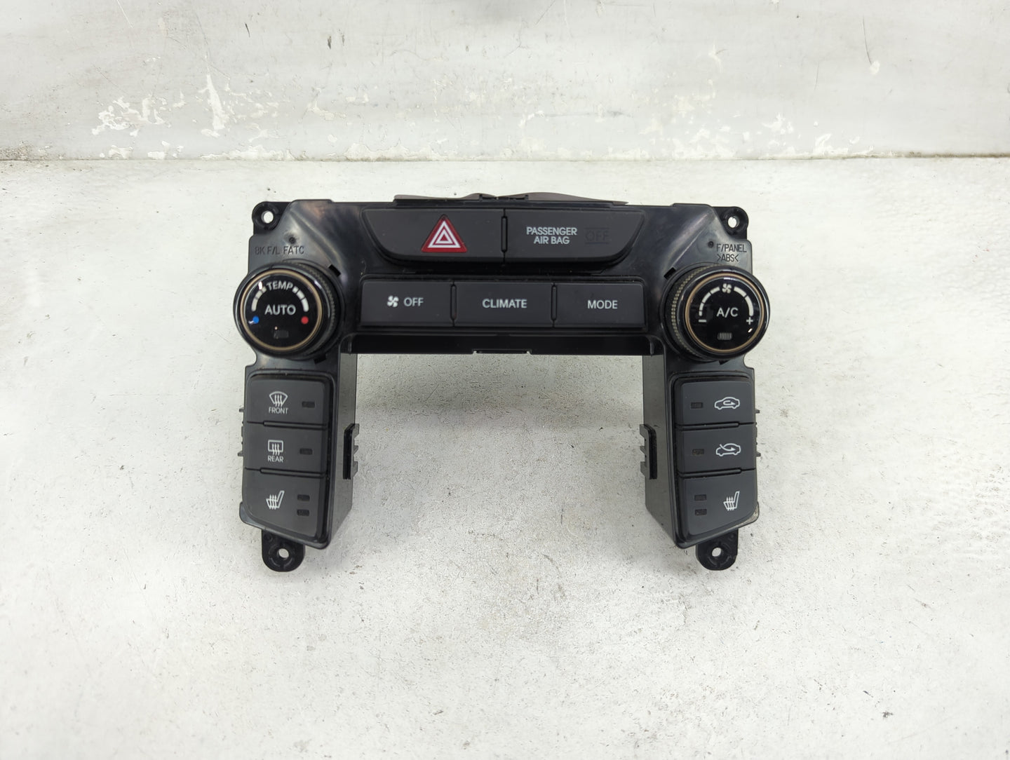 2013-2016 Hyundai Genesis Climate Control Module Temperature AC/Heater Replacement P/N:97250-2MFP0 Fits Fits 2013 2014 2015 