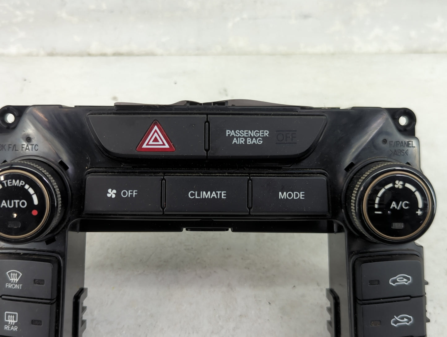 2013-2016 Hyundai Genesis Climate Control Module Temperature AC/Heater Replacement P/N:97250-2MFP0 Fits Fits 2013 2014 2015 