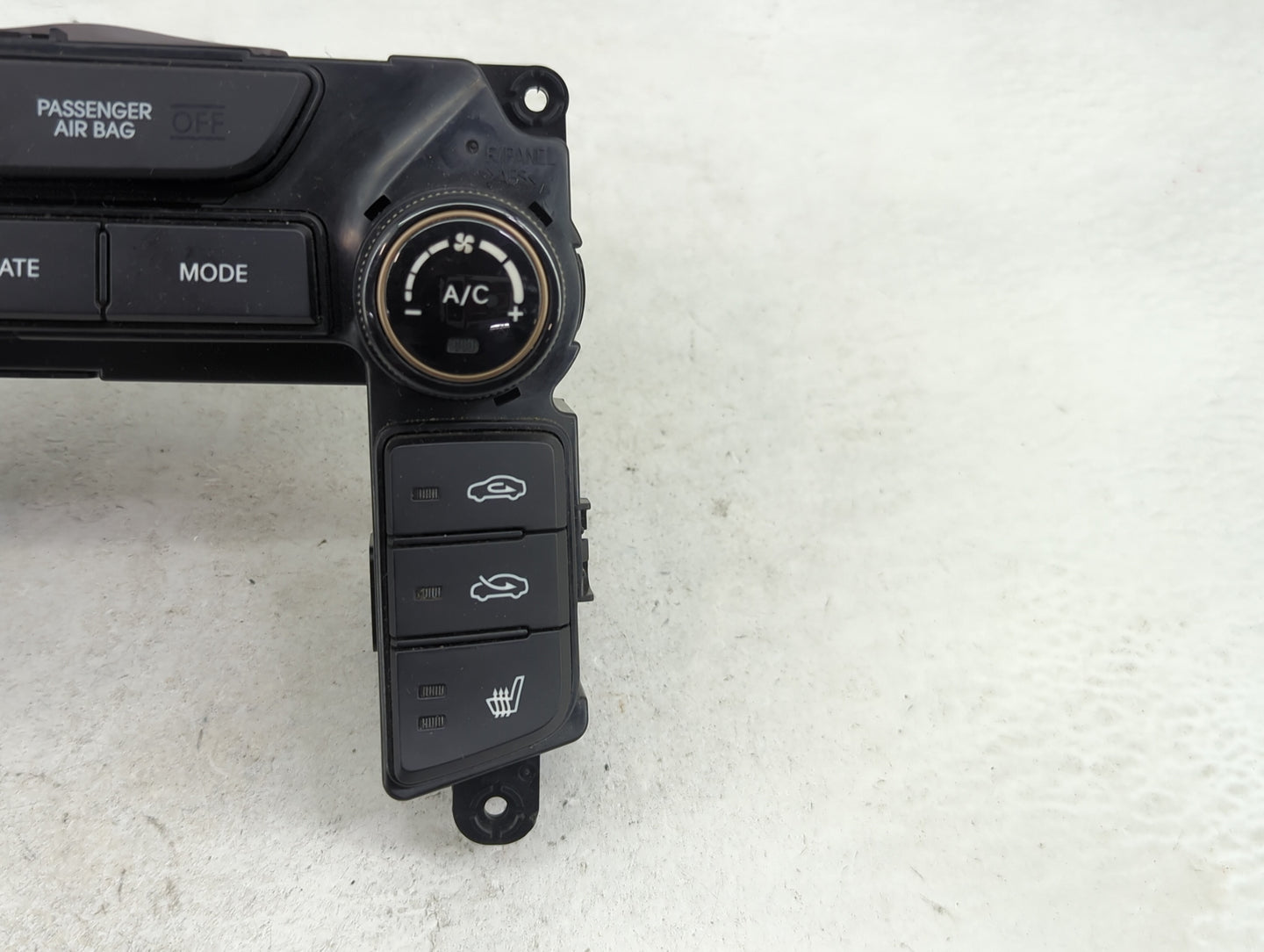 2013-2016 Hyundai Genesis Climate Control Module Temperature AC/Heater Replacement P/N:97250-2MFP0 Fits Fits 2013 2014 2015 